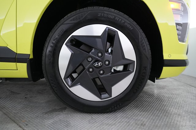 2024 Hyundai Kona Electric — photo 16 of 21