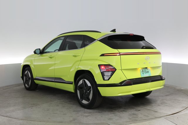 2024 Hyundai Kona Electric — photo 13 of 21