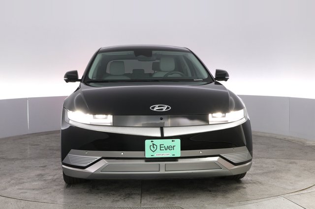 2024 Hyundai IONIQ 5 — photo 9 of 20