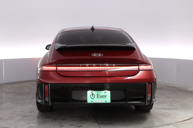 2024 Hyundai IONIQ 6 — photo 12 of 20