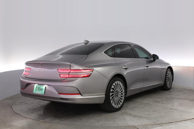 2024 Genesis Electrified G80 — photo 2 of 21