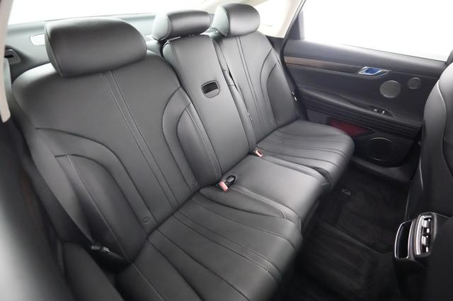 2024 Genesis Electrified G80 — photo 4 of 21