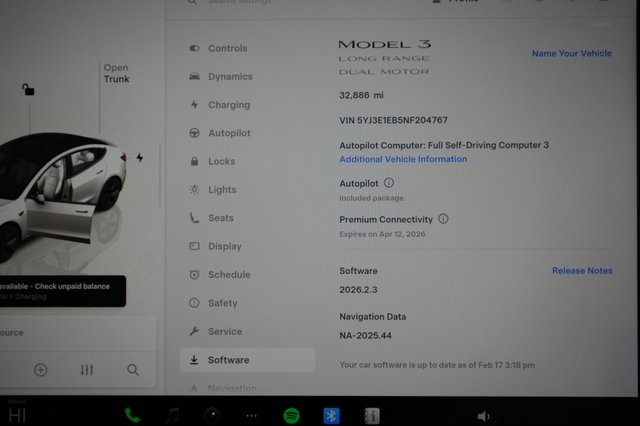 2022 Tesla Model 3 — photo 5 of 21