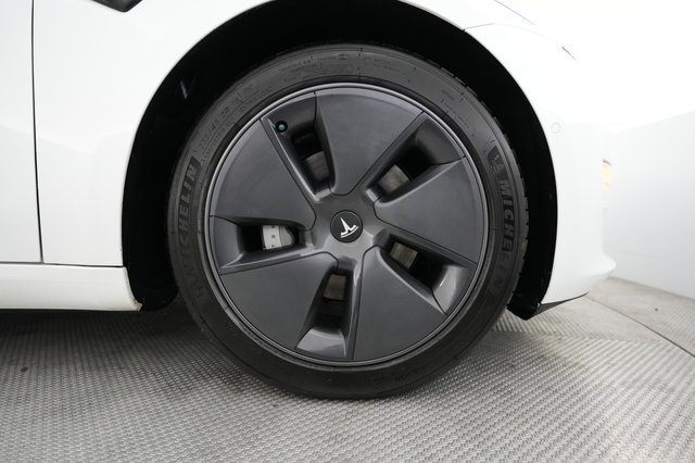 2022 Tesla Model 3 — photo 15 of 21