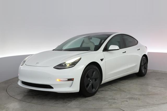 2022 Tesla Model 3 — VIN 5YJ3E1EB5NF204767