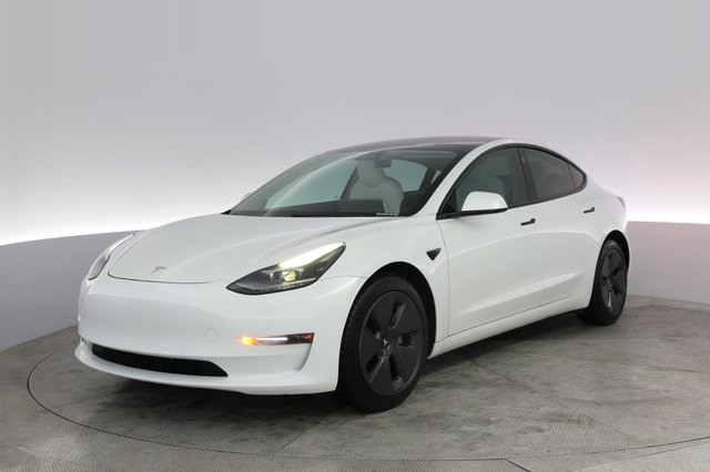 2022 Tesla Model 3 — VIN 5YJ3E1EB5NF204767