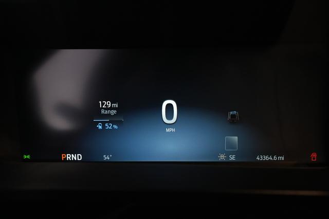 2022 Ford F-150 Lightning — photo 5 of 15