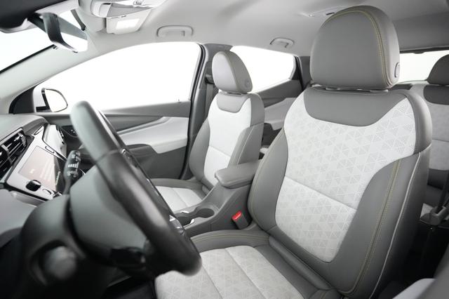 2023 Chevrolet Bolt EUV — photo 3 of 20