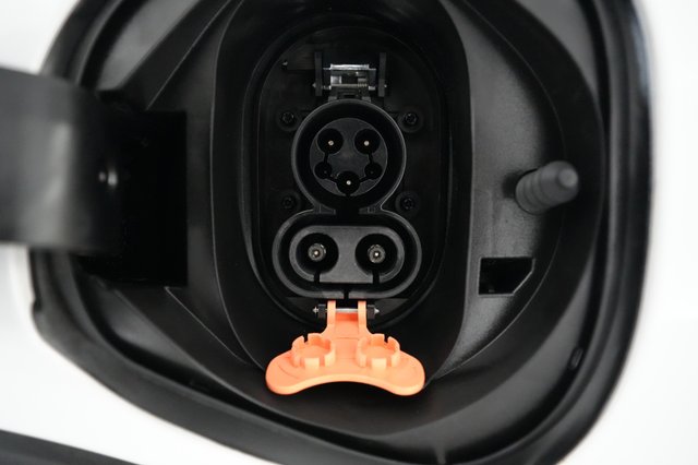 2023 Chevrolet Bolt EUV — photo 8 of 20