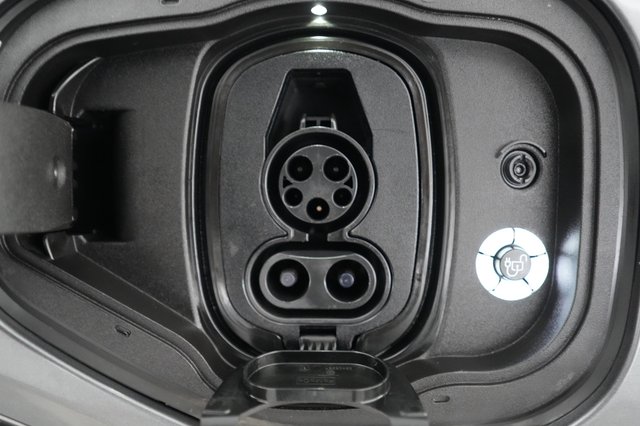 2023 Ford Mustang Mach-E — photo 8 of 21