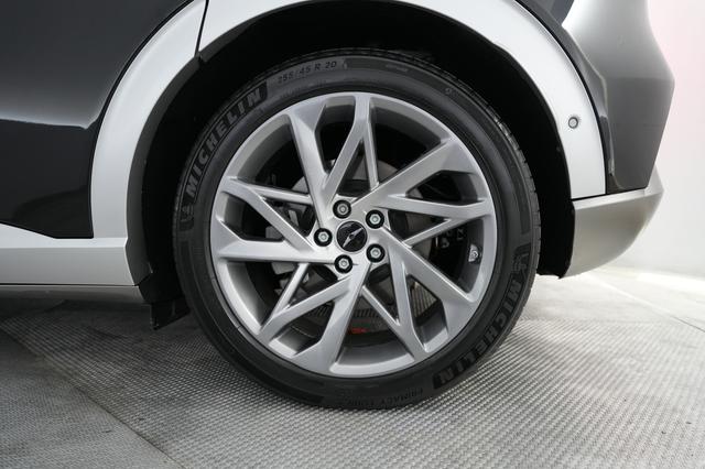 2023 Genesis GV60