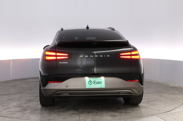 2023 Genesis GV60 — photo 12 of 21