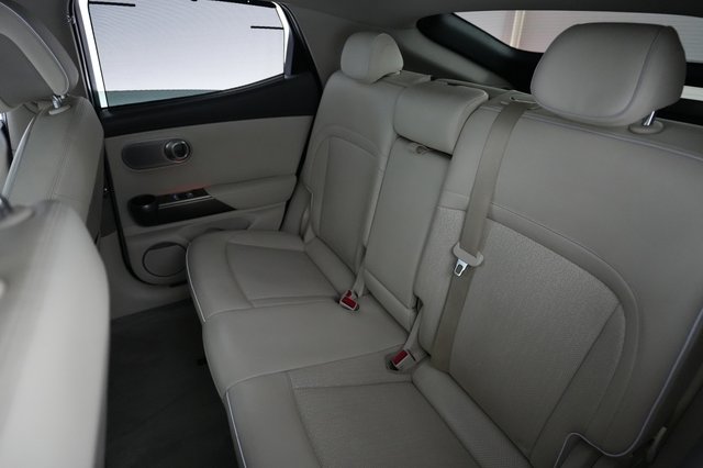2023 Genesis GV60 — photo 19 of 21