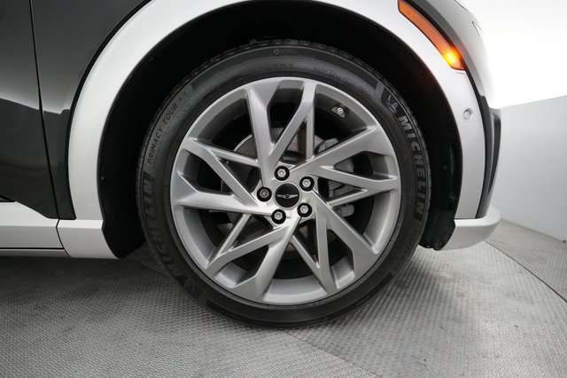 2023 Genesis GV60 — photo 16 of 21