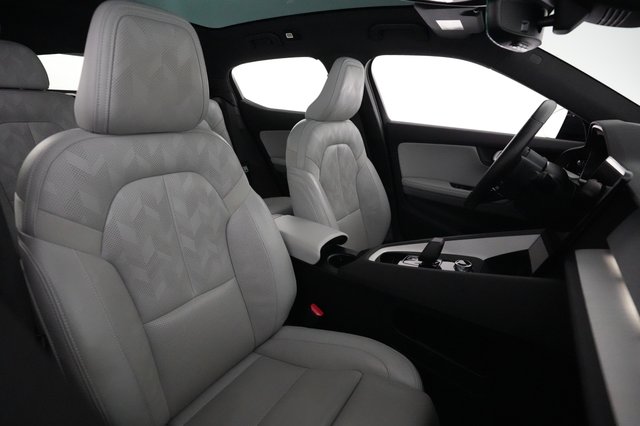 2023 Polestar 2 — photo 18 of 20