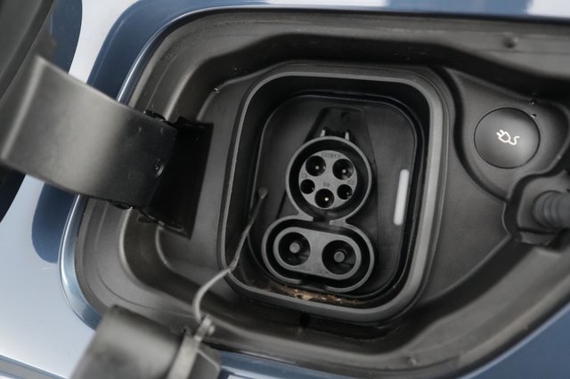 2023 Polestar 2 — photo 8 of 20