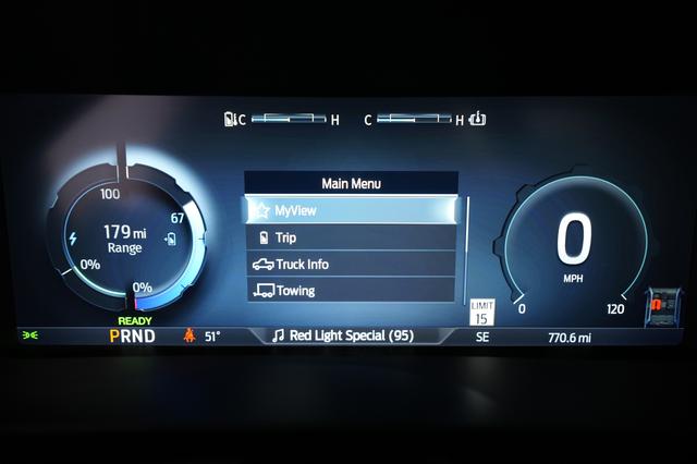 2024 Ford F-150 Lightning — photo 5 of 15