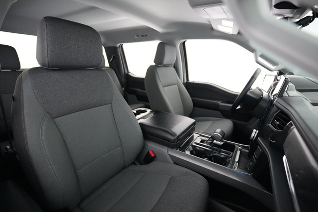 2024 Ford F-150 Lightning — photo 12 of 15