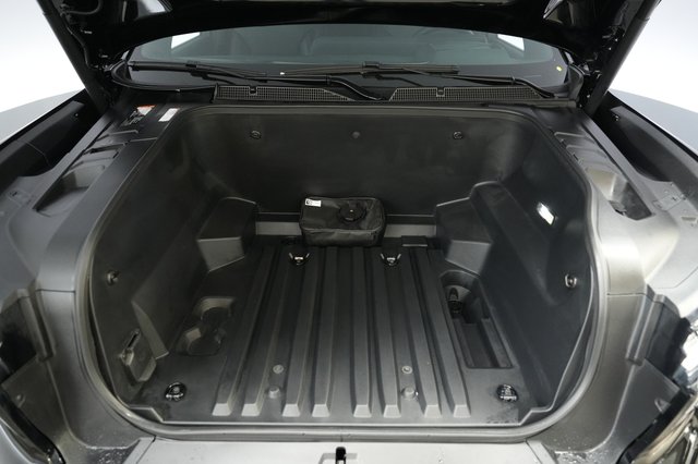 2024 Chevrolet Silverado EV — photo 13 of 14