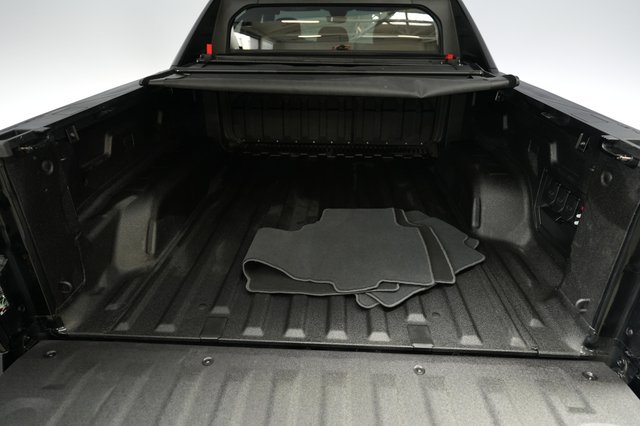 2024 Chevrolet Silverado EV — photo 6 of 14