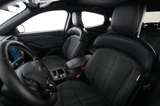 2025 Ford Mustang Mach-E — photo 3 of 21