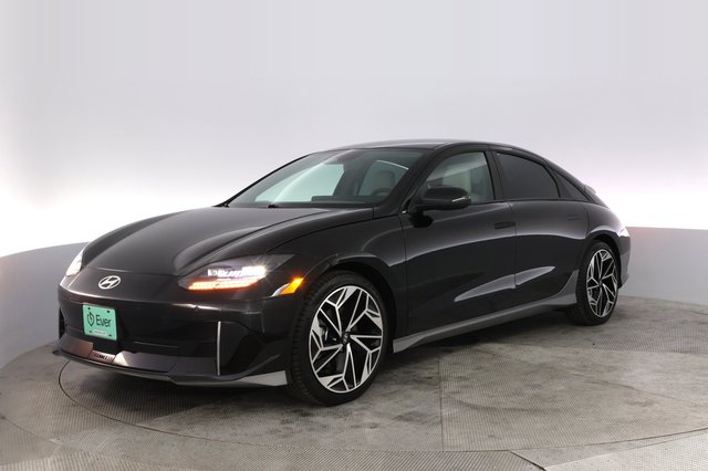 2025 Hyundai IONIQ 6 — VIN KMHM34AA5SA082730