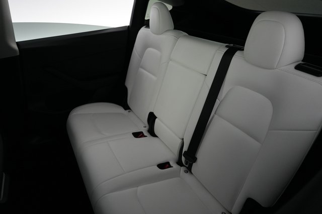 2023 Tesla Model Y — photo 18 of 20