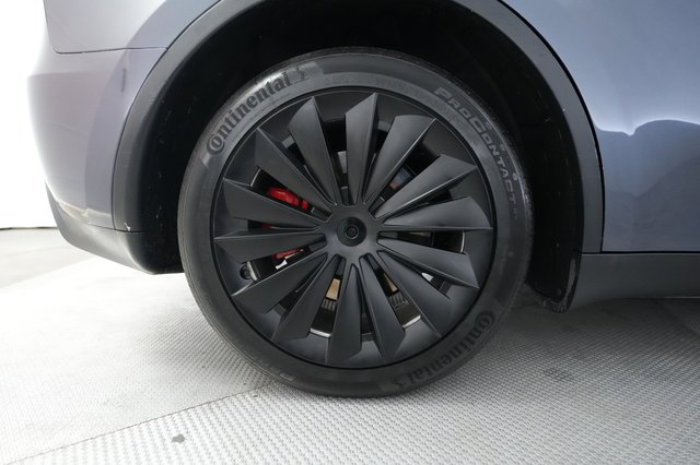 2023 Tesla Model Y — photo 16 of 20