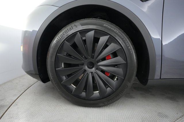 2023 Tesla Model Y — photo 7 of 20