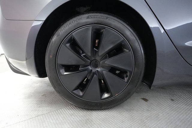 2024 Tesla Model 3 — photo 17 of 21