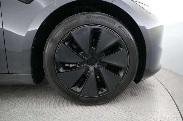 2024 Tesla Model 3 — photo 16 of 21