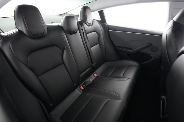 2024 Tesla Model 3 — photo 4 of 21
