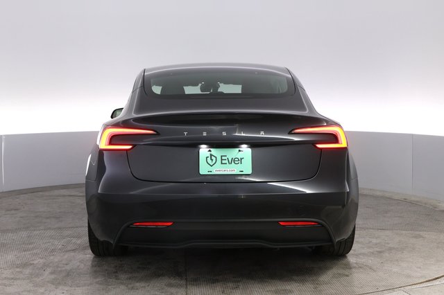 2024 Tesla Model 3 — photo 12 of 21