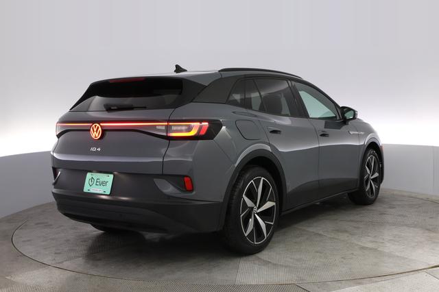 2024 Volkswagen ID.4 — photo 2 of 20