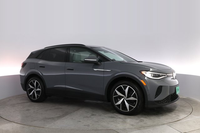 2024 Volkswagen ID.4 — photo 11 of 20