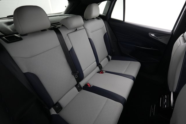 2024 Volkswagen ID.4 — photo 4 of 20