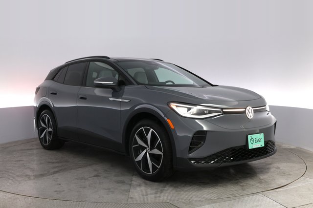 2024 Volkswagen ID.4 — photo 10 of 20