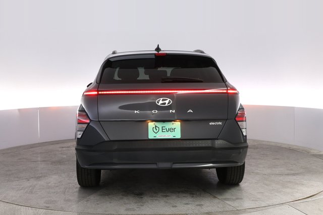 2024 Hyundai Kona Electric — photo 12 of 20