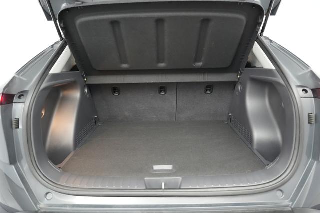 2024 Hyundai Kona Electric — photo 6 of 20