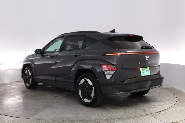 2024 Hyundai Kona Electric — photo 13 of 20