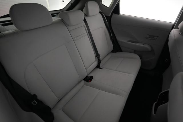 2024 Hyundai Kona Electric — photo 4 of 20