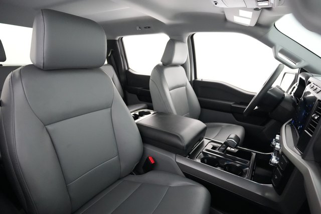 2023 Ford F-150 Lightning — photo 12 of 15