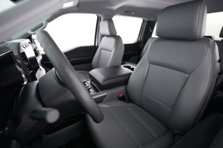 2023 Ford F-150 Lightning — photo 3 of 15
