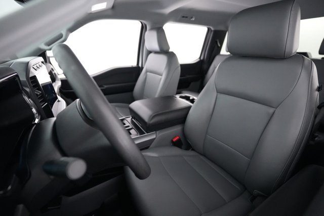 2023 Ford F-150 Lightning — photo 3 of 15