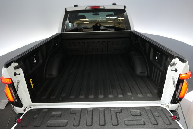 2023 Ford F-150 Lightning — photo 6 of 15