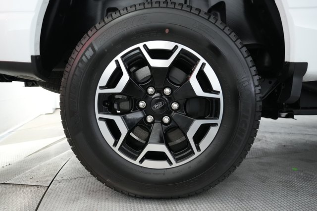 2023 Ford F-150 Lightning — photo 11 of 15