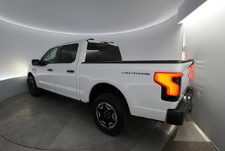 2023 Ford F-150 Lightning — photo 2 of 15