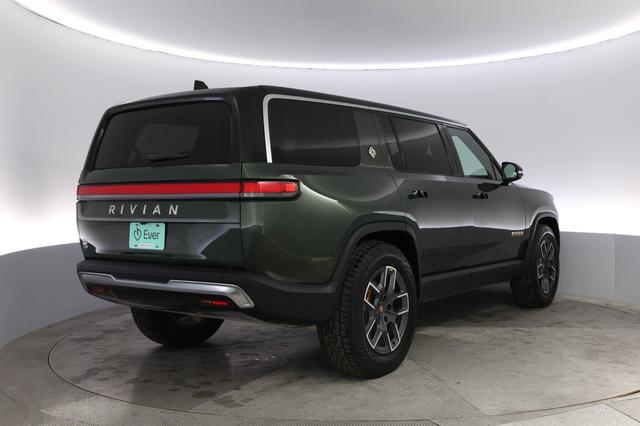 2023 Rivian R1S
