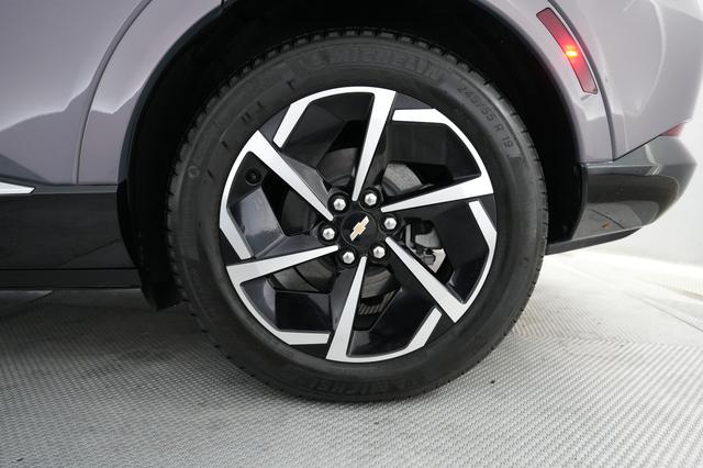 2024 Chevrolet Equinox EV — photo 7 of 20