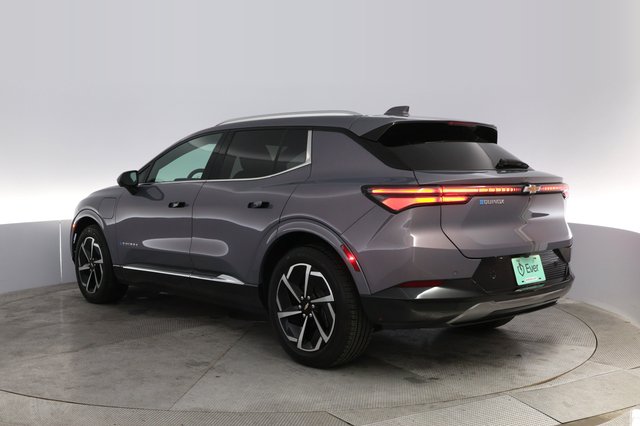 2024 Chevrolet Equinox EV — photo 13 of 20